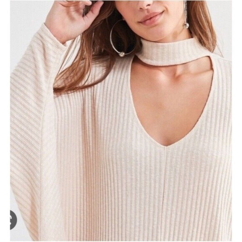 Urban Outfitters | Cream Cut Out Mock Neck Chest Ribbed Oversized Sweater Size S